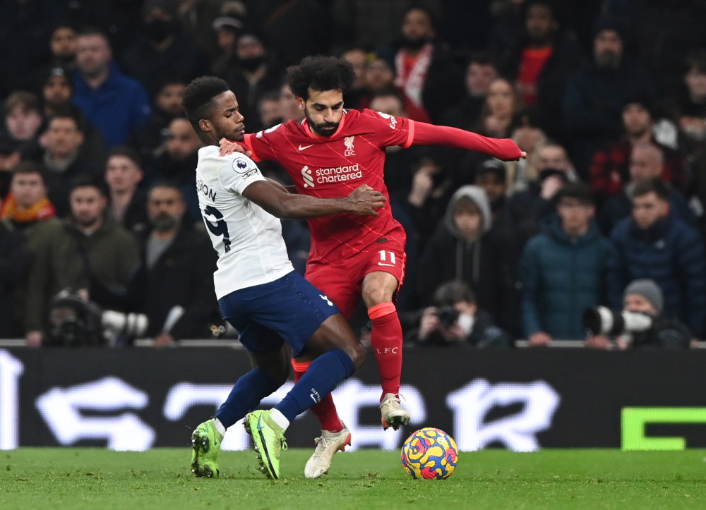  萨拉赫戴帽利物浦横扫热刺登顶  